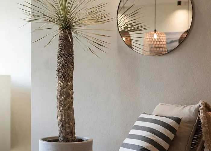 My Summer Lakeside With Pool And Hot Tub Вілла *