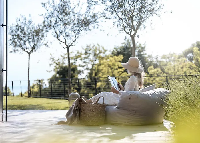 Вілла My Summer Lakeside With Pool And Hot Tub