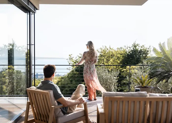 My Summer Lakeside With Pool And Hot Tub Bardolino