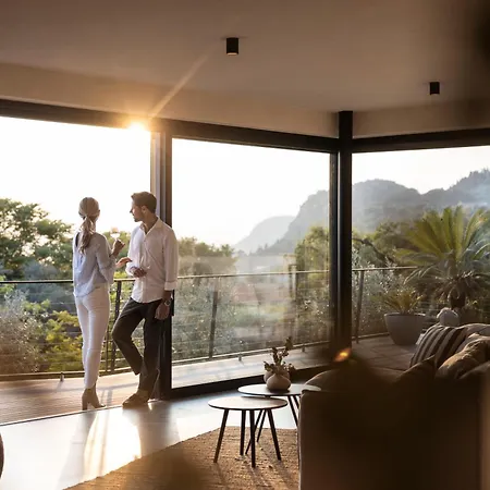 My Summer Lakeside With Pool And Hot Tub 바르돌리노